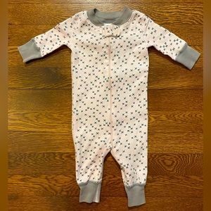 Hanna Andersson Pink & Gray X Pajamas Size 50 cm or 0-6 Months